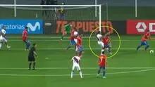 Marcos López se salvó de la roja tras patada a Medel en el último minuto del Perú vs. Chile