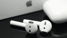 AirPods: cómo limpiar los auriculares de Apple con un pañuelo y un hisopo