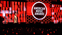 American Music Awards 2021: ¿quién conducirá la ceremonia de los premios AMAs?