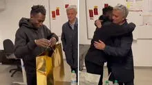 ¡Cumplió su palabra! José Mourinho le regaló las zapatillas que le prometió a Felix Afena-Gyan