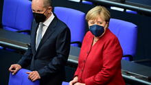 Angela Merkel pide a todos los países subir un 50 % sus aportes obligatorios a la OMS