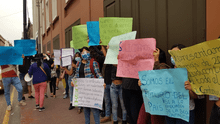 Universitarios realizaron plantón en los exteriores del MEF por Beca Continuidad