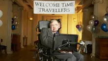 La tarde en que Stephen Hawking organizó una exclusiva fiesta para viajeros en el tiempo