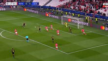 ¡Golazo! Dusan Tadic pone el primero de Ajax contra Benfica en Portugal