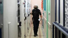EE. UU.: dos reclusas quedaron embarazadas de la misma persona dentro de una prisión