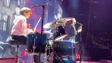 Ricardo Arjona comparte escenario con su hijo Nicolás durante concierto en Estados Unidos