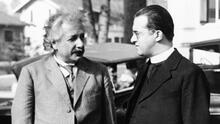 Georges Lemaître, el sacerdote que refutó a Einstein y lo convenció sobre el Big Bang