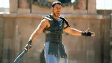 Russell Crowe revive “Gladiador” con visita a Coliseo de Roma, luego de 22 años