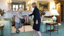 Liz Truss se presenta ante la reina Isabel II como nueva primera ministra británica