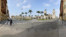 PJ dispone el retiro obligatorio de rejas que impiden transitar por la Plaza de Armas de Lima 