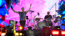 Chris Martin, vocalista de Coldplay, pospone conciertos por una infección pulmonar grave