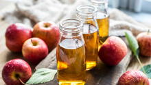 ¿Agua de piña y vinagre de manzana para bajar de peso? Conoce aquí los mitos y verdades