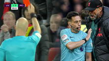 Furiosa reacción de Jürgen Klopp tras la falta contra Salah y el árbitro expulsa al técnico