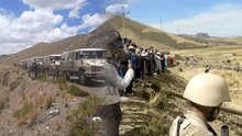 Decenas de soldados y unidades militares del Ejército se acercan a la ciudad de Puno