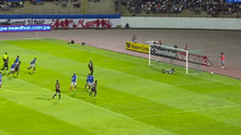 Herrera pudo debutar con gol en la Liga 1, pero falló penal para la 'U' tras terrible definición