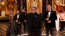 Guillermo del Toro, director de “Pinocho”, se quiebra al recordar a sus fallecidos padres en los Oscar 2023