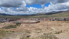 Ejército se retira de Laraqueri, en Puno, tras anuncio de desalojo de aimaras