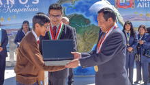 Autoridades de Puno premian con laptops a jóvenes que lograron ingreso a universidad: “Excelente gesto”