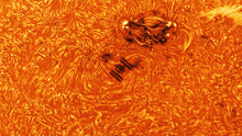 Captan impresionante fotografía de la Estación Espacial Internacional pasando por delante del Sol