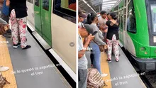 Mujer pierde una zapatilla al bajar de tren y vagón cierra sus puertas sin que pueda recuperarla