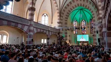 Hombre crea misa con inteligencia artificial a la que asisten más de 300 creyentes en Alemania