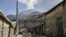 Explosiones de volcán Ubinas no paran y alcalde pide más apoyo