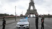 Policía evacúa la Torre Eiffel y alrededores en París tras amenaza de bomba