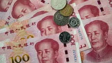 Bolivia inicia operaciones comerciales con yuanes frente a escasez del dólar