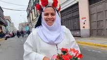 "¡Me reconocen y piden fotos!": vendedora se viste de Santa Rosa de Lima para apoyar causas sociales