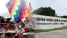 ¡Histórico! Primera promoción de estudiantes de lengua aimara se gradúa de la UNMSM