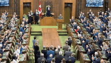Papelón en el Parlamento: ovacionaron a nazi de las Schutzstaffel