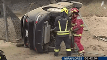 Accidente en Miraflores: camioneta se vuelca tras impactar contra acantilado de la Costa Verde