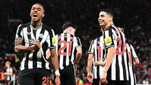 Con golazo de Miguel Almirón, Newcastle venció 3-0 a Manchester United y lo eliminó de la Carabao Cup
