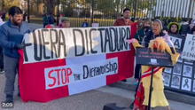 Ciudadanos peruanos protestan contra Dina Boluarte frente a la Casa Blanca en Washington