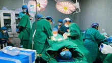 EsSalud Arequipa: médicos reconstruyen uretra de 2 pacientes para evitar uso de sondas