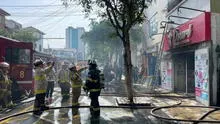 Lince: 9 camiones de bomberos atienden incendio de gran magnitud en vivienda