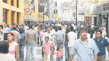La mitad de los peruanos no quiere invertir su dinero