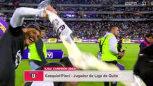Paolo Guerrero interrumpe entrevista en vivo a Ezequiel Piovi 'bañándolo' de cerveza