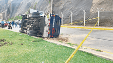 Chorrillos: un muerto deja volcadura de vehículo en la Costa Verde