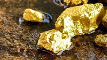 Oro se acerca a máximos de 3 semanas por apuestas de recorte de tasas en EE. UU.