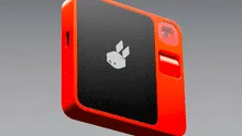 ¿Qué es el Rabbit R1 y por qué se dice que es un walkie talkie con IA que hace tareas por ti?