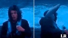 Periodista es golpeado por un pez y casi cae al mar en plena transmisión en vivo