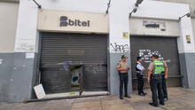 Cercado de Lima: delincuentes rompen puerta de tienda a combazos y roban más de S/20.000 en celulares