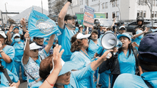 Profesionales del sector salud protestan frente al MEF: exigen ascenso por tiempo de servicio