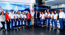 Visita y reunión académica del funcionario de negocios de la Embajada de Estados Unidos en Perú, Sr John Mcnamara con alumnos de ICPNA Región Grau