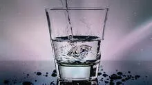 Estudio científico revela la mejor forma de estar hidratados: no es tomando agua
