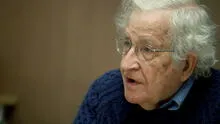 Desmienten muerte de Noam Chomsky: esposa del escritor negó rumores sobre su deceso