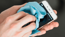 No dañes tu smartphone al limpiarlo: los mejores accesorios para asear correctamente tu móvil