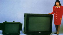 Pesaba 200 kilos y su precio era astronómico: así era el televisor más grande del mundo hace 35 años