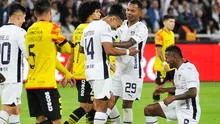 ¡Clásico albo! LDU Quito goleó 3-0 a Barcelona SC y sigue con puntaje perfecto en la LigaPro de Ecuador